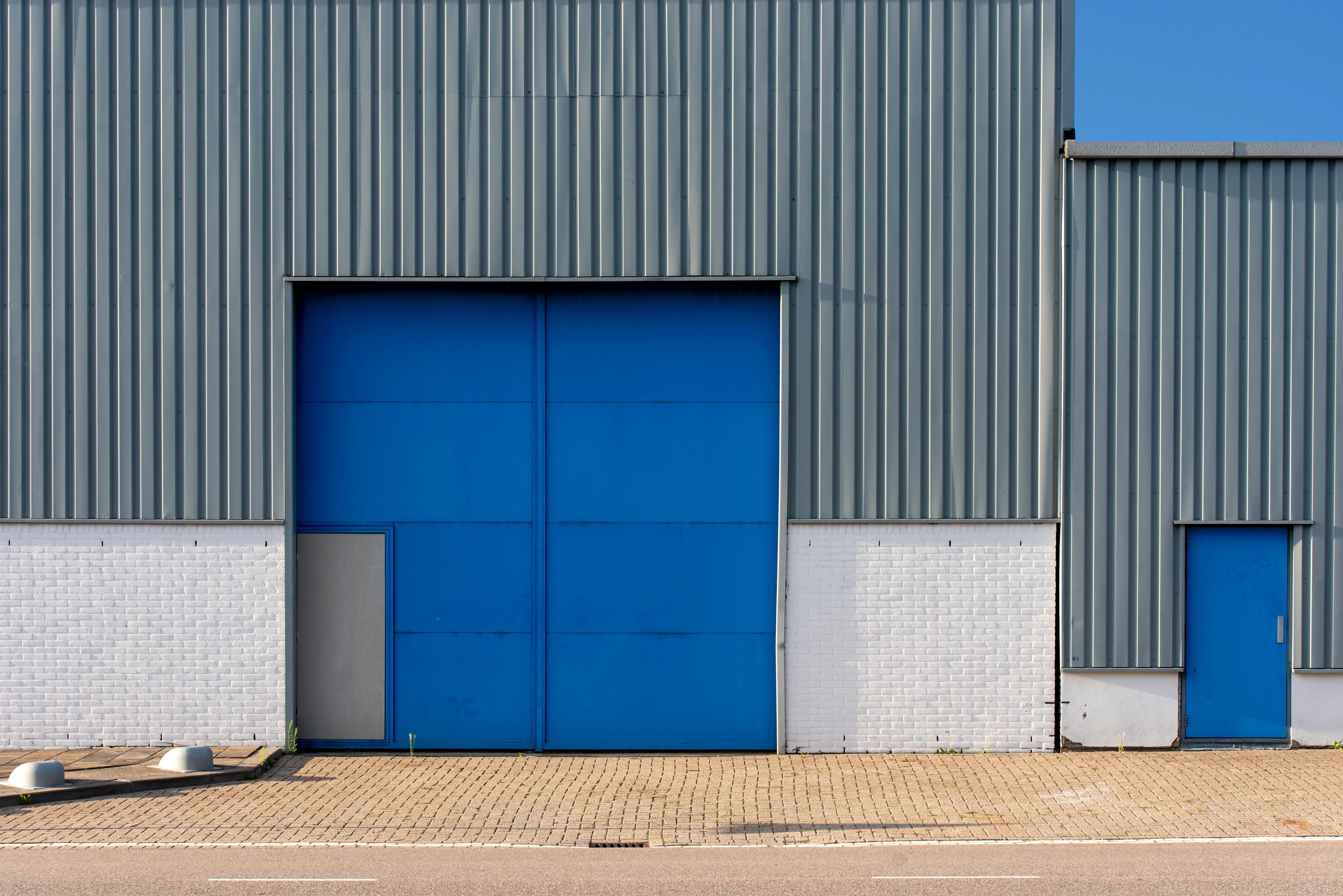 Residential garage door in Old Bridge